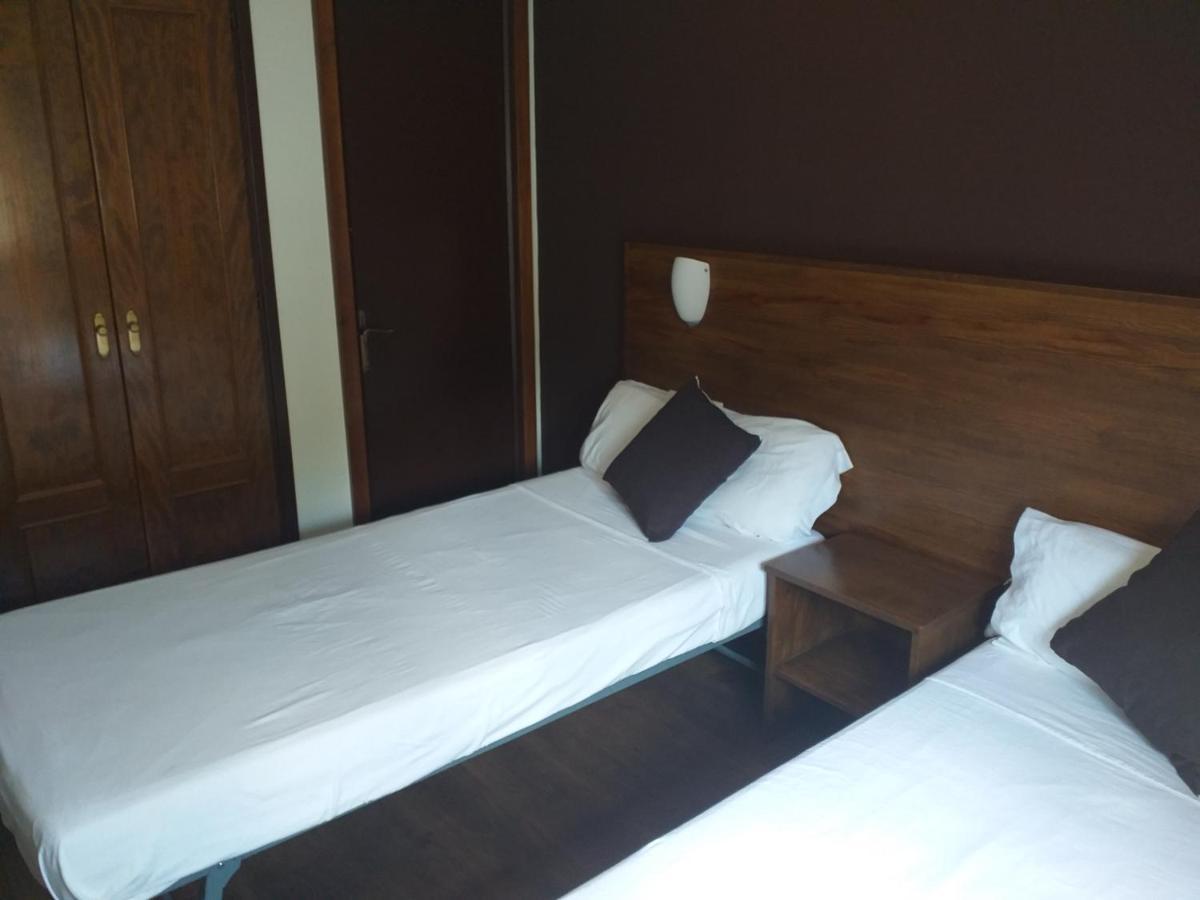 Hostal Sant Marcal Amer Экстерьер фото
